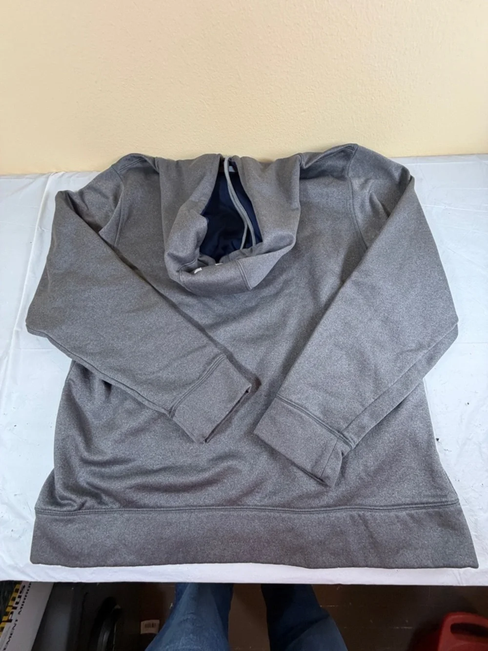 Under Armour Gray Hooded Sweatshirt with Large‎ Logo